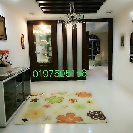 Ulfah Mersing Exterior photo